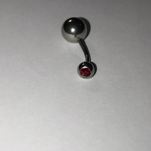 14 Gauge 1 Gem Red Belly Ring - Picture 2 of 2